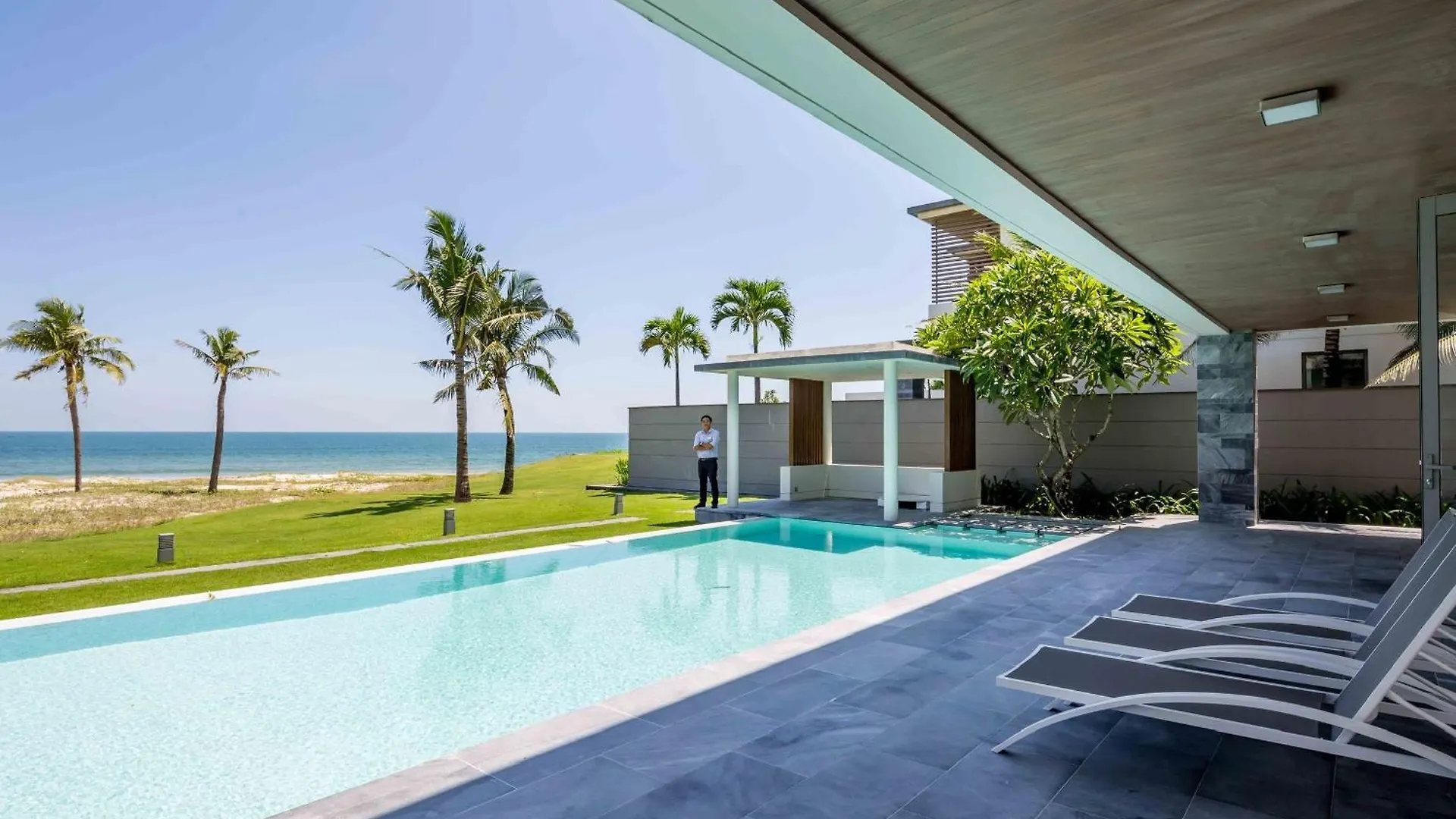 Danang Amazing Ocean Villas Vietnam