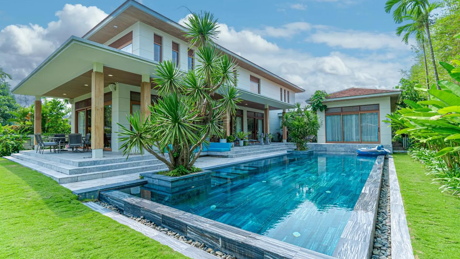 Danang Amazing Ocean Villas Vietnam