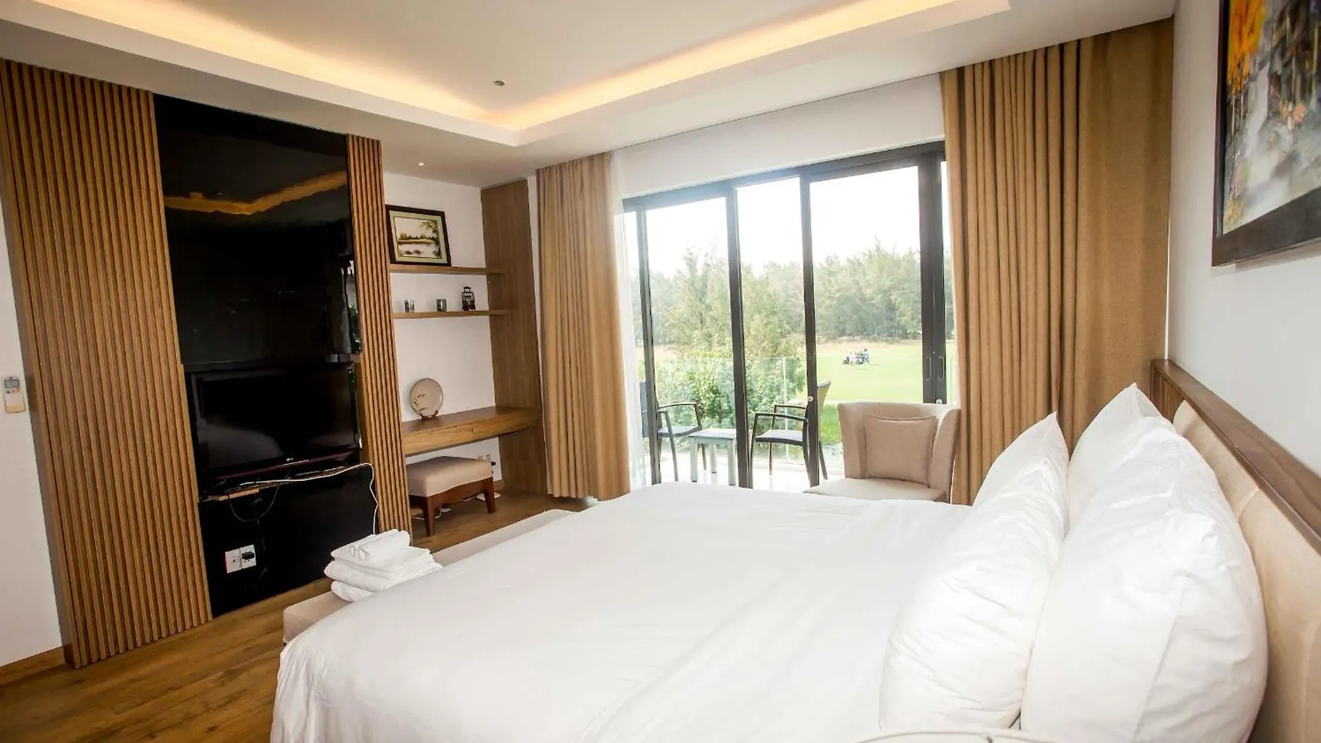 Danang Amazing Ocean Villas
